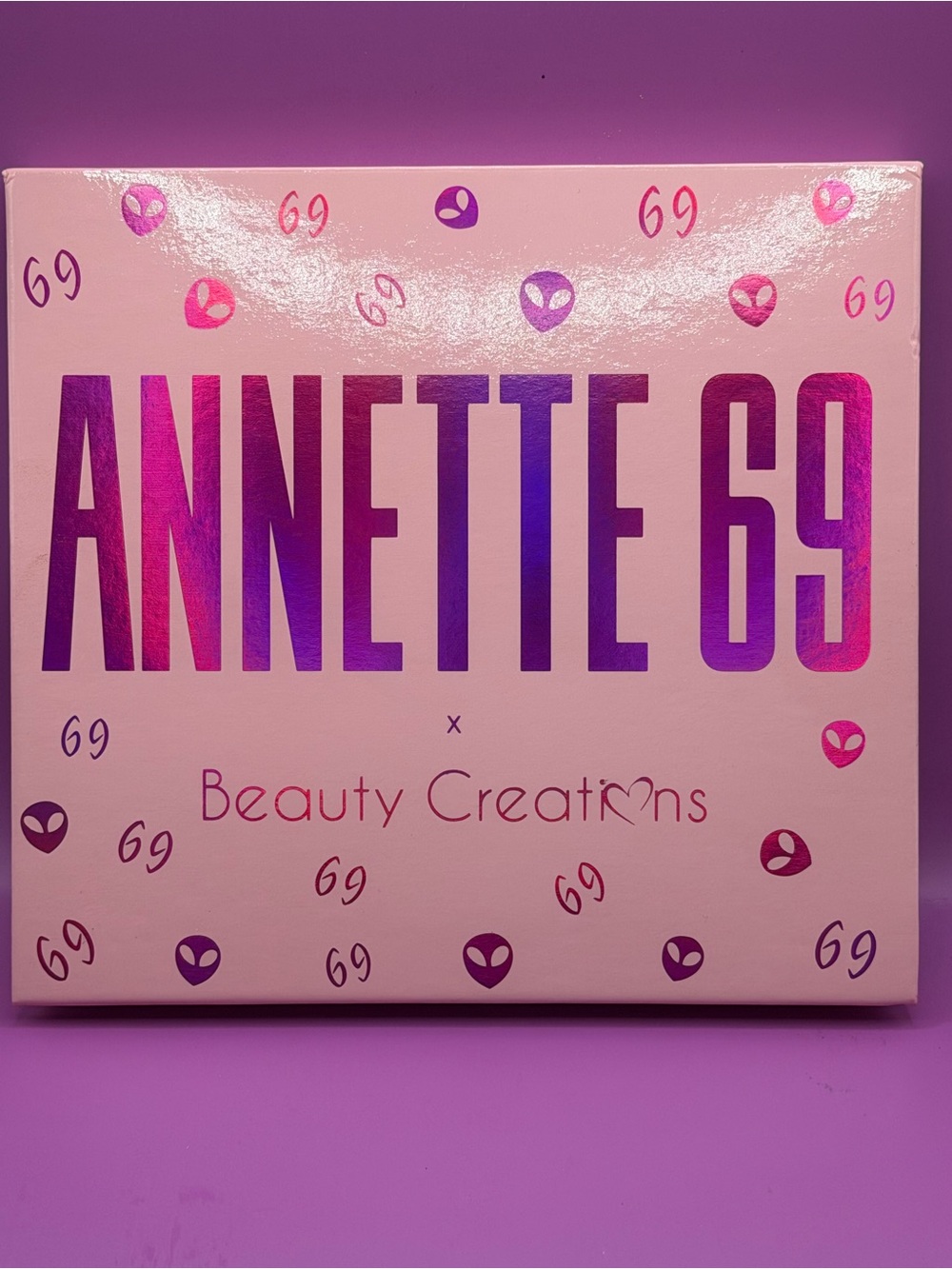 Beauty Creations ANNETTE 69 Palette - Pink & Purple Holographic